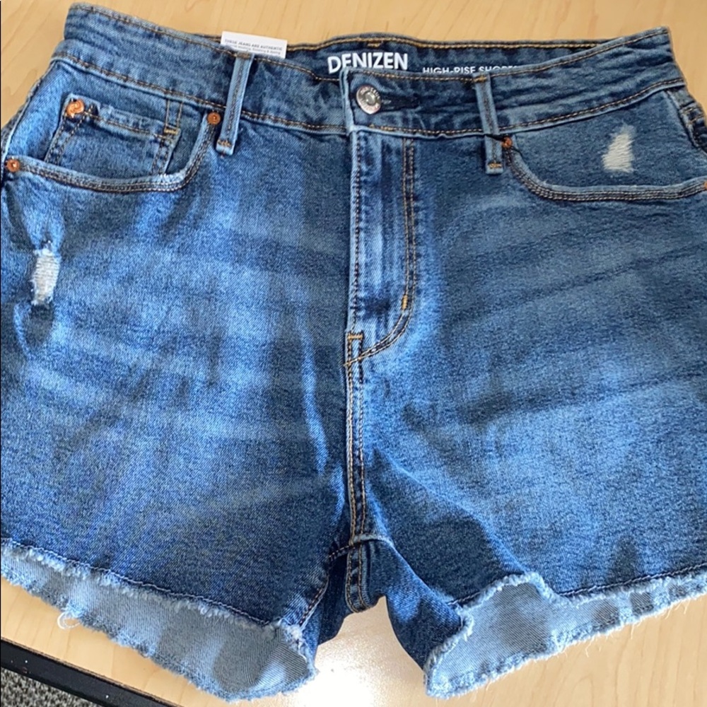 Levi’s Jean Short